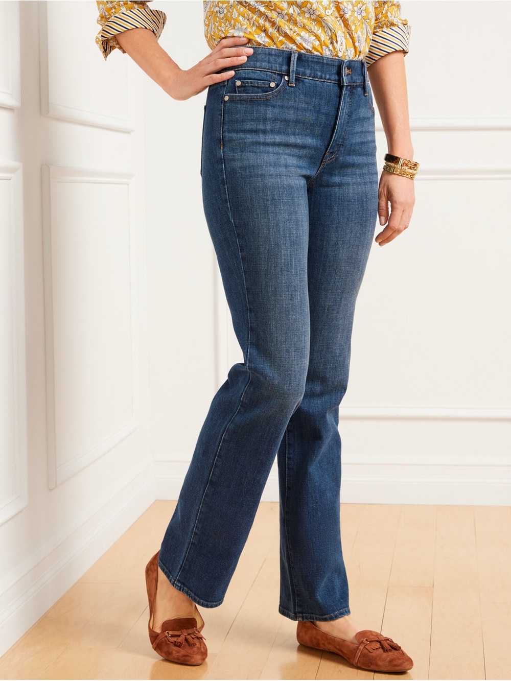 Talbots Barely Boot Jeans Savannah Wash Dark Fading Stretch 4 VGUC